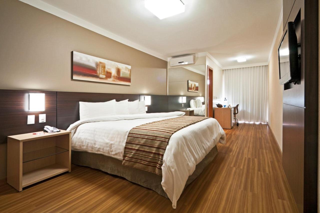 Ramada Hotel & Suites Lagoa Santa By Wyndham Екстериор снимка